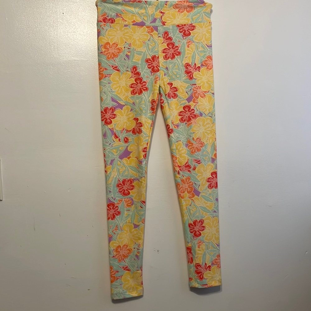 LuLaRoe Flowered leggings in size OS
